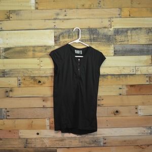 Black Yoga Tee
